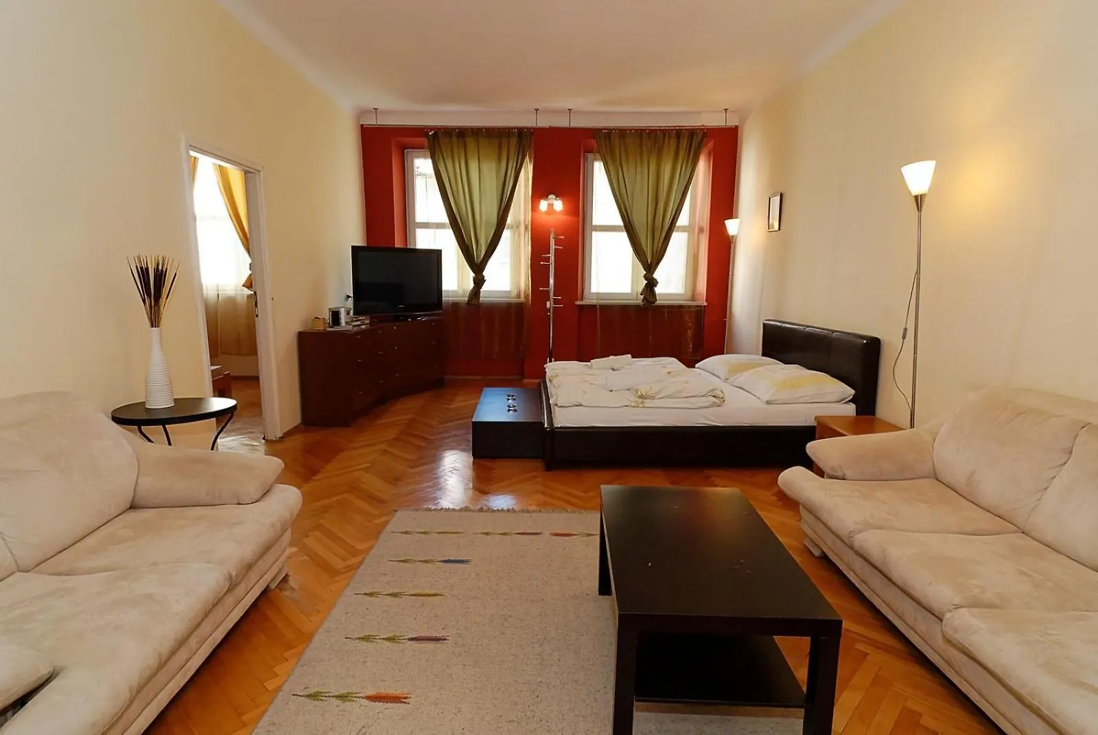 P&J Apartamenty Sw. Krzyza كراكوفيا شقة