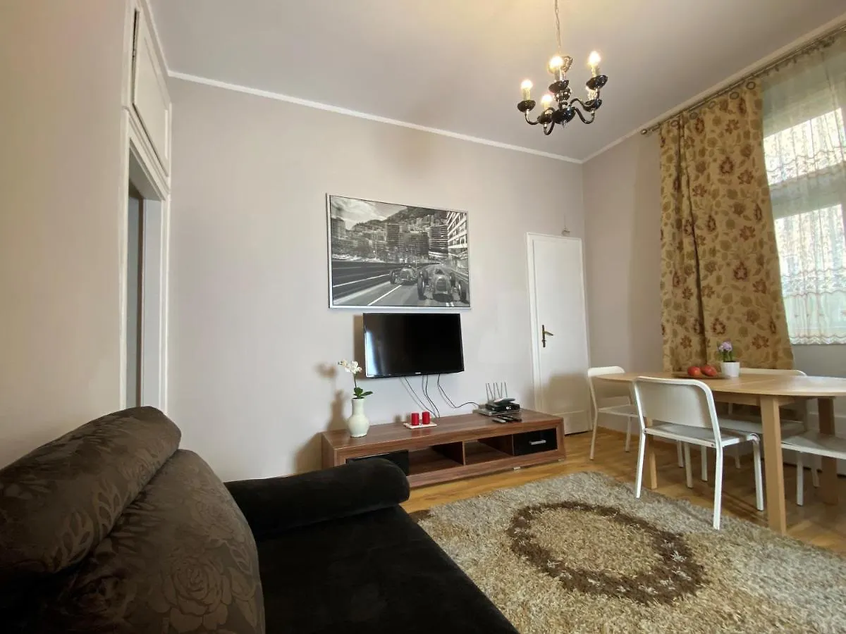 شقة P&J Apartamenty Sw. Krzyza كراكوفيا
